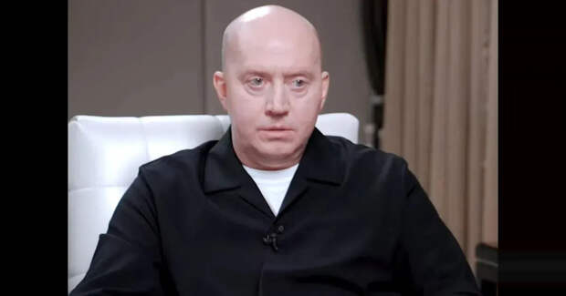 "Главную роль отца и мужа я ещё не сыграл". Сергей Бурунов рассказал о своей возлюбленной, почему боится стать отцом и обиде на родителей