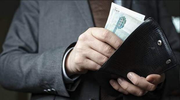 Названа единственная отрасль в РФ, где средняя зарплата превысила 400 тыс рублей