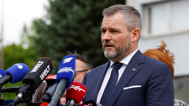 Посольство России в Словакии пригласили на инаугурацию Пеллегрини