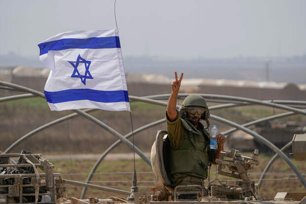 Генерал Маккарли: своим ударом Израиль предупредил Иран о возможной катастрофе