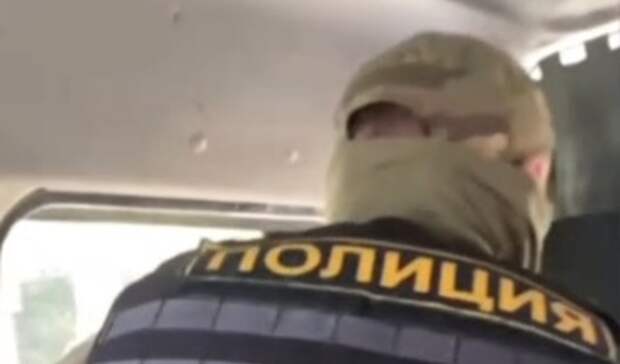 Полицейские рассказали о поджигателе, напавшем на опорный пункт во Владивостоке