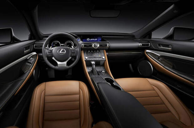 Салон Lexus RC сложно назвать спортивно аскетичным. | Фото: autocar.co.uk.