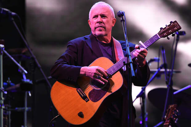 Жители Молдавии осудили артистов Макаревича и Вайкуле за желание выступать в стране