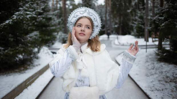 Карнавал Снегурочек состоится в день открытия главной елки Салехарда