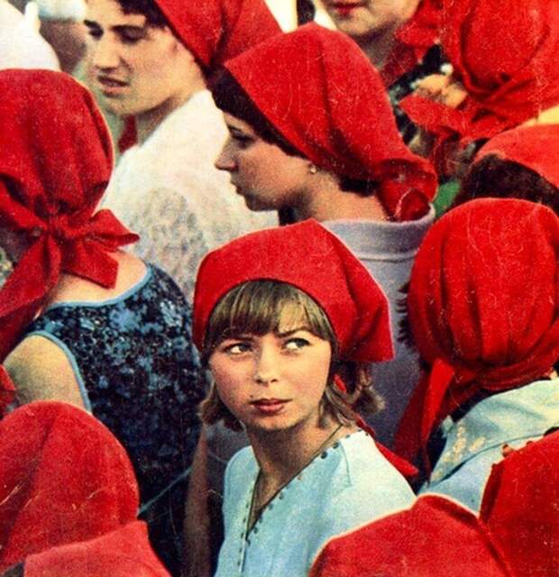 Красивые девушки на снимках из СССР