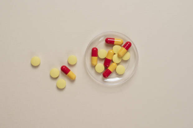 Антибиотики скоро могут заменить на полимерные капсулы: что это