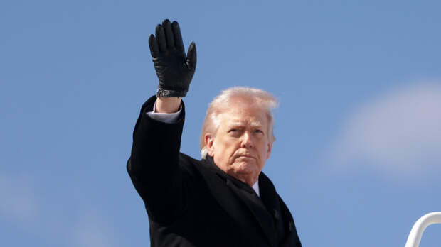 WSJ: Трамп в беседах с советниками обсуждал возможность выхода США из НАТО