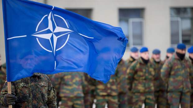 СМИ: военные склады стран НАТО стремительно пустеют из-за помощи Киеву