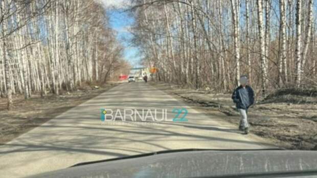 Барнаульцы страдают из-за плохих тротуаров на окраине города