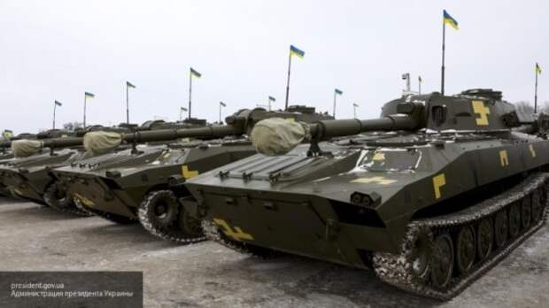 ВСУ прицельно бьют по мирным жителям и стягивают наступательную технику в Донбасс