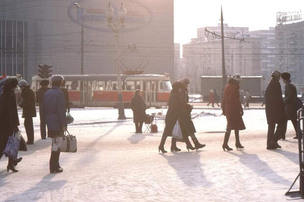 Почему в СССР воду и свет не экономили: разгадка советской «расточительности»