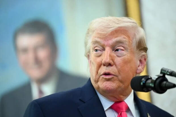 Трамп заявил о «сверхсекретном» грузе на перехваченном из Ирана судне