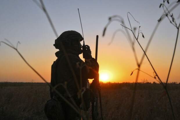 Внесенный в список пропавших без вести боец СВО неожиданно вышел на связь с чужой рации