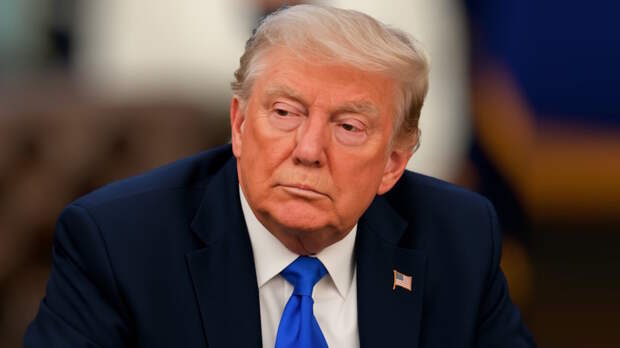 В США проверят сделки с нефтяными фьючерсами, приуроченные к заявлениям Трампа по Ирану