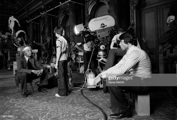 Пьер Ришар, Фабрис Греко, режиссер Франсис Вебер во время съемок фильма "Игрушка" в Париже 31 августа 1976 года актеры, кино, роли, съемки