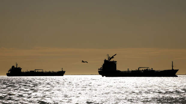 Reuters: три страны хотят создать консорциум по поставкам нефти через Ормуз