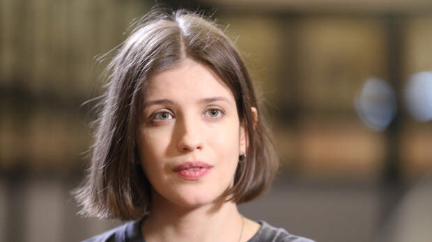 «Я благодарю всех»: Анна Чиповская впервые вышла на связь после смерти матери