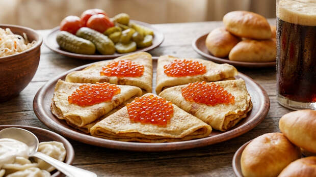 Тесто кислое, а вместо начинки — рассол: какие блины ели в русской глубинке на Масленицу