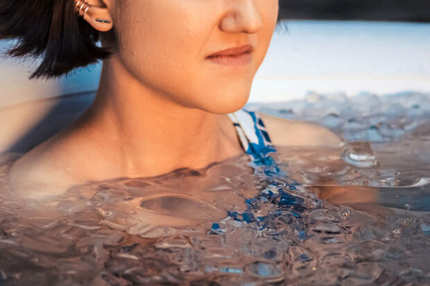 Врач Анисимова: людям с болезнями сердца противопоказано закаливание