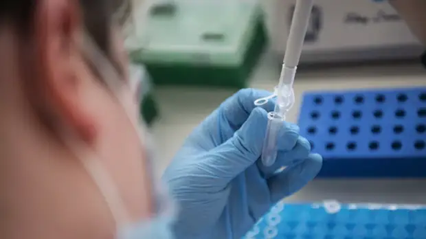 В России заканчивается разработка прерывающего развитие COVID-19 препарата