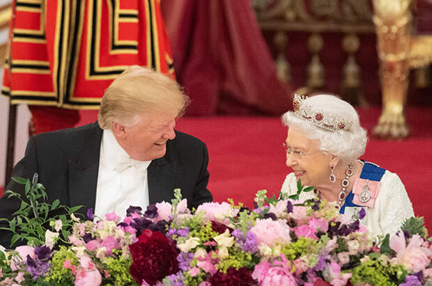 Дональд Трамп и королева Елизавета II