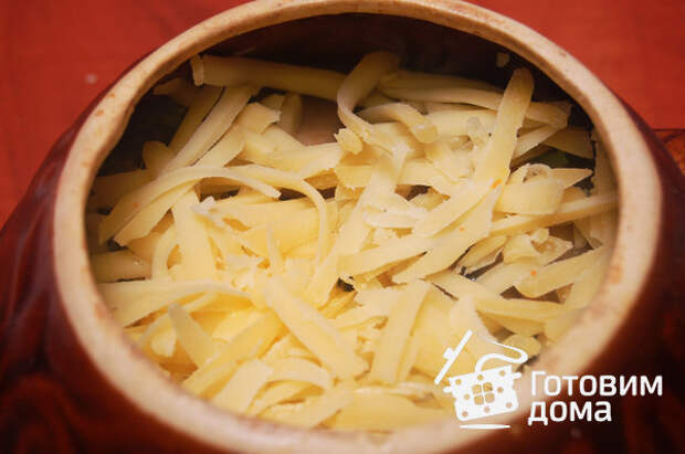 Мясо, запеченное с грибами и картофелем фото к рецепту 4