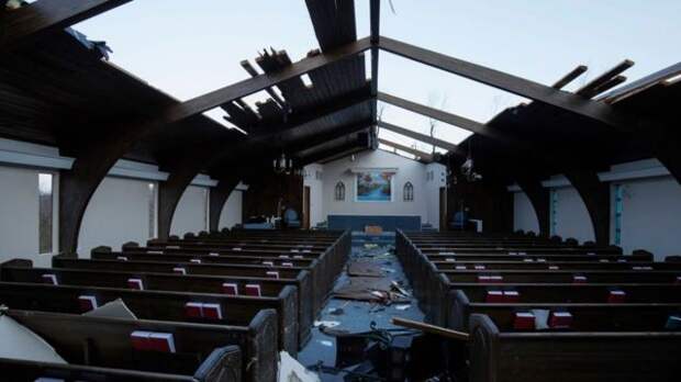 Торнадо разрушило баптистскую церковь