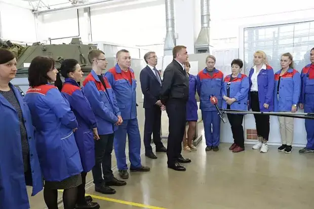 Алексей Дюмин пообщался с сотрудниками тульского завода "Щегловский вал"