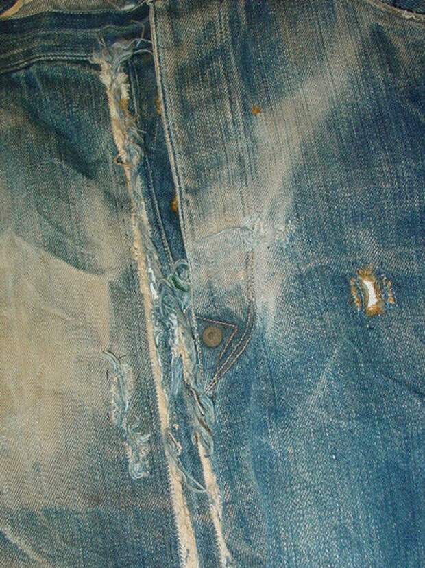 Джинсы Levis Nevada 125 000 $