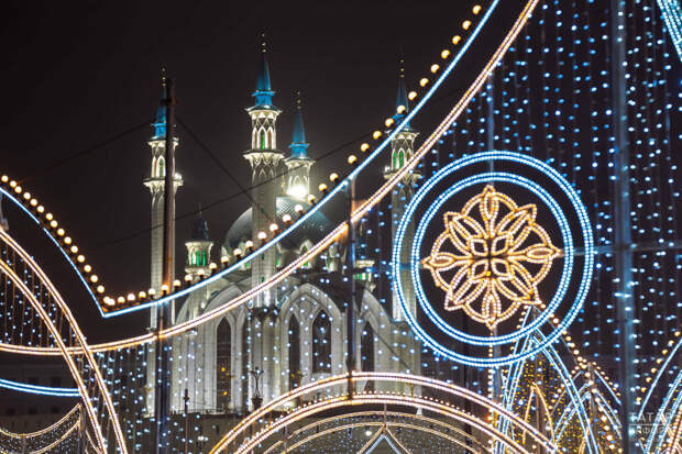 Нинди сүзләрне шаярып та әйтергә ярамый?