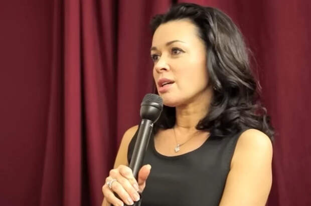 Онколог Черемушкин назвал неожиданные симптомы рака, как у Заворотнюк