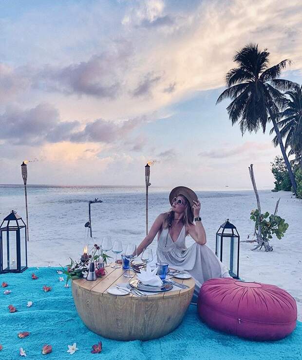 Мария Ивакова встречает закаты на Мальдивах