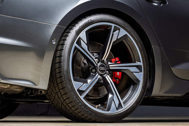 Многодетная москвичка купила машину и стала жертвой «схемы Долиной»