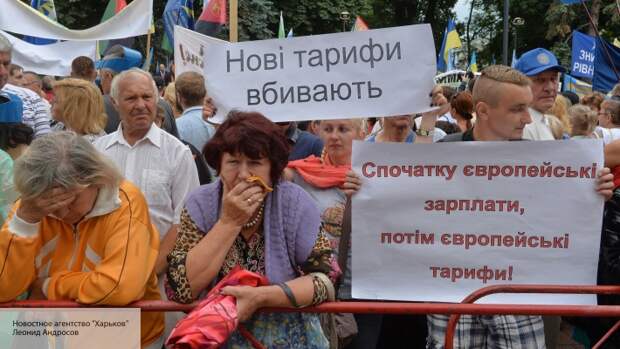 Не заплатил за ЖКУ, вон на улицу: на Украине хотят узаконить рейдерские захваты квартир