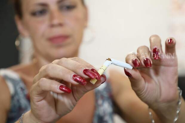 Юрист Пачулия уточнил, что за табачный дым от соседей можно получить компенсацию