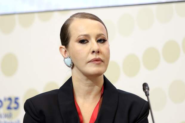 На Собчак подали в суд с требованием выплатить ₽166 тыс. за залив квартиры