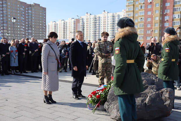 В Курске провели памятный митинг к годовщине освобождения Суджи