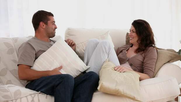 husband_makes_fun_of_wifes_weight_joke_1