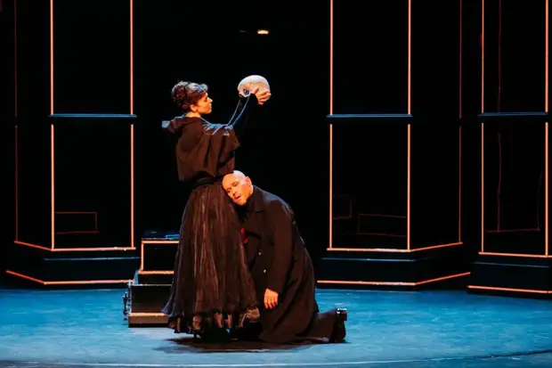 В Театре Сатиры поставили пластический спектакль по Лермонтову