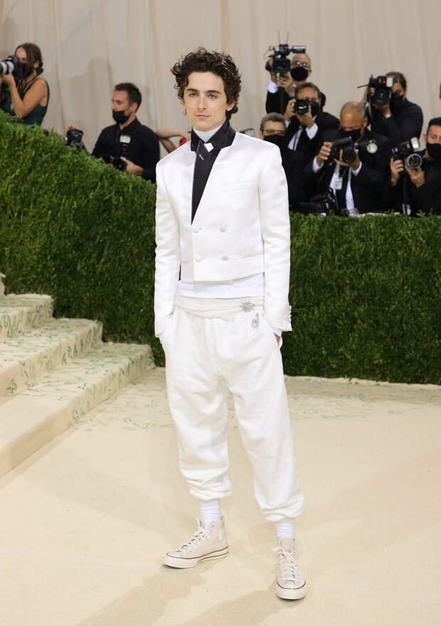 Met Gala-2021: Кристен Стюарт, Лили-Роуз Депп и Дженнифер Лопес Met Gala-2021: Кристен Стюарт, Лили-Роуз Депп и Дженнифер Лопес