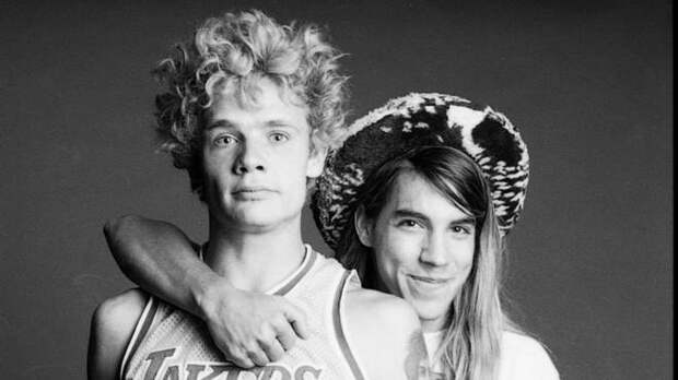 Секс с сестрой Фли и переодевание в маму: секреты Энтони Кидиса из Red Hot Chili Peppers