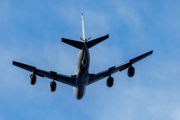 Самолеты США обнаружены в небе над Ближним Востоком на фоне перемирия