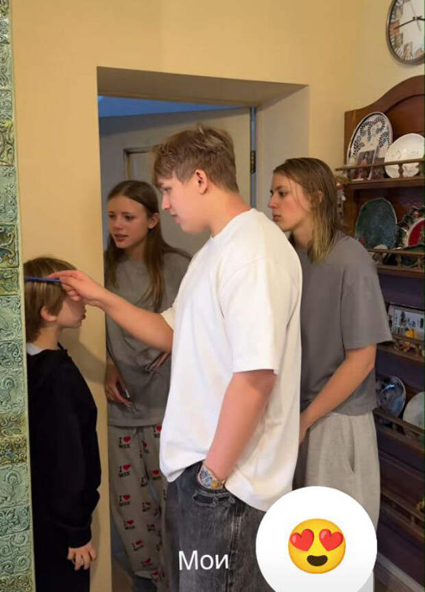 Бывшая жена актера Андрея Мерзликина показала их четверых детей