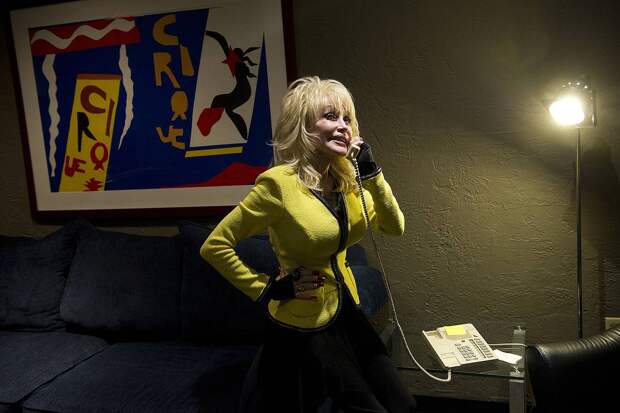 80-летняя популярная певица высказалась о пластике фразой «пережила стольких хирургов!»