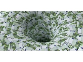 Миллиардная дыра в бюджете, или Почему Эстония выбирает долговое рабство