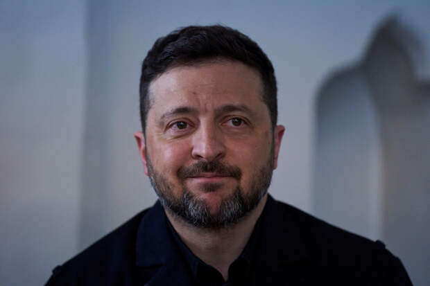 Зеленский назвал риски для поставок оружия Украине