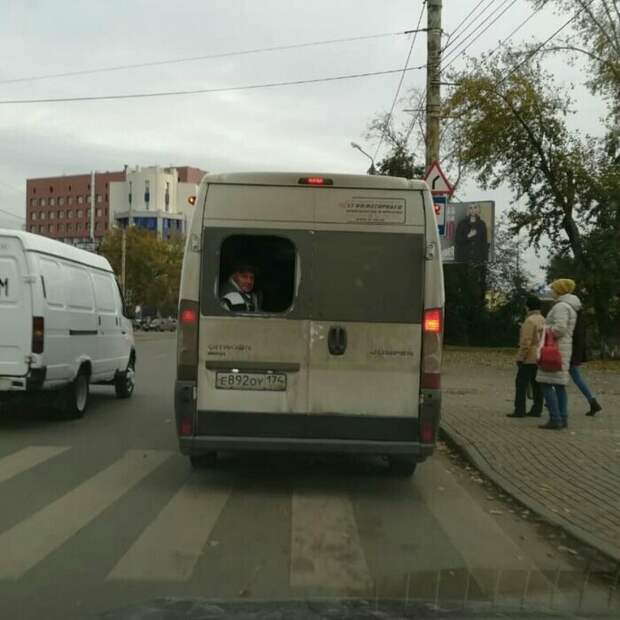 На что только не насмотришься в общественном транспорте На что только не насмотришься в общественном транспорте автобус, маршрутка, общественный транспорт, прикол, юмор