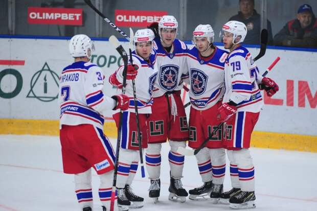 Тульский АКМ вырвался вперед против «Рязани-ВДВ» после первого периода, счет 2:1