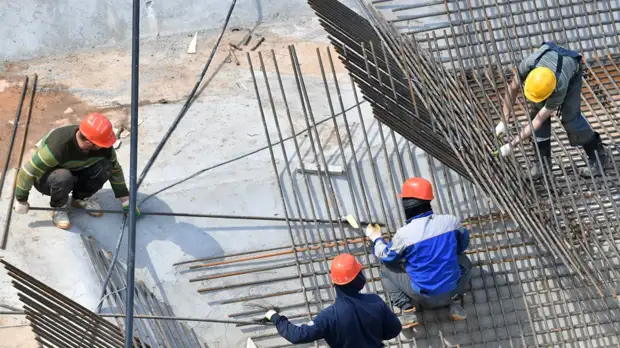 Глава строительной компании Лазовский оценил ситуацию с рабочими-мигрантами