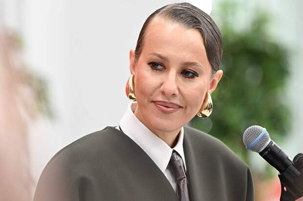 С Ксении Собчак потребовали компенсацию за залив соседей